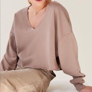 urban outfitter oversized cropped mauve sweatshirt